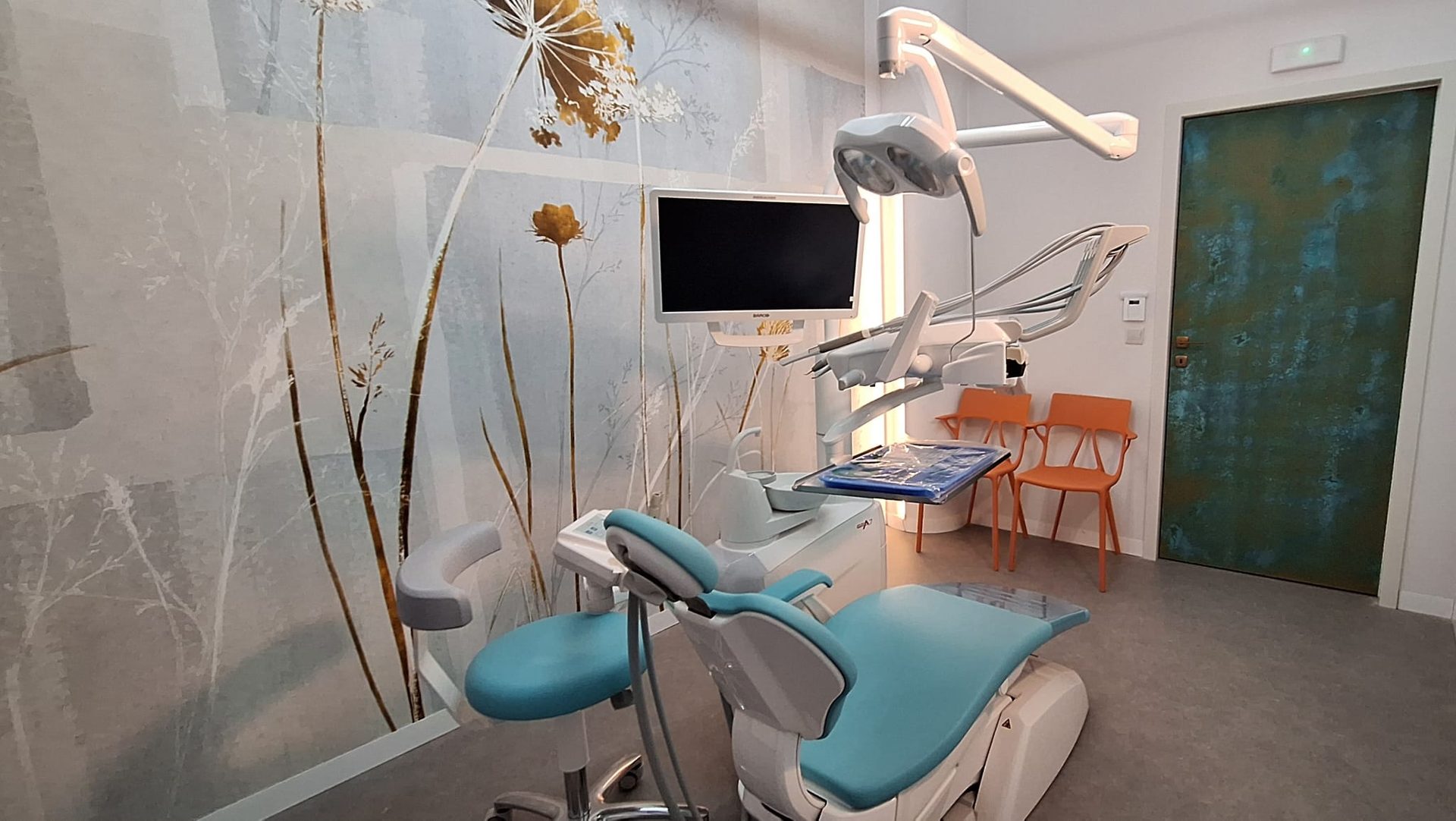 A treatment room at Apex Dental